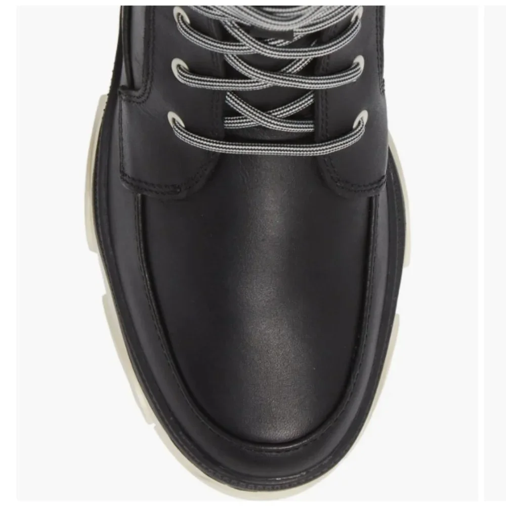NIB $200 SOREL Brex™ Lace-Up Waterproof Bootie (Women) in size 9.5!